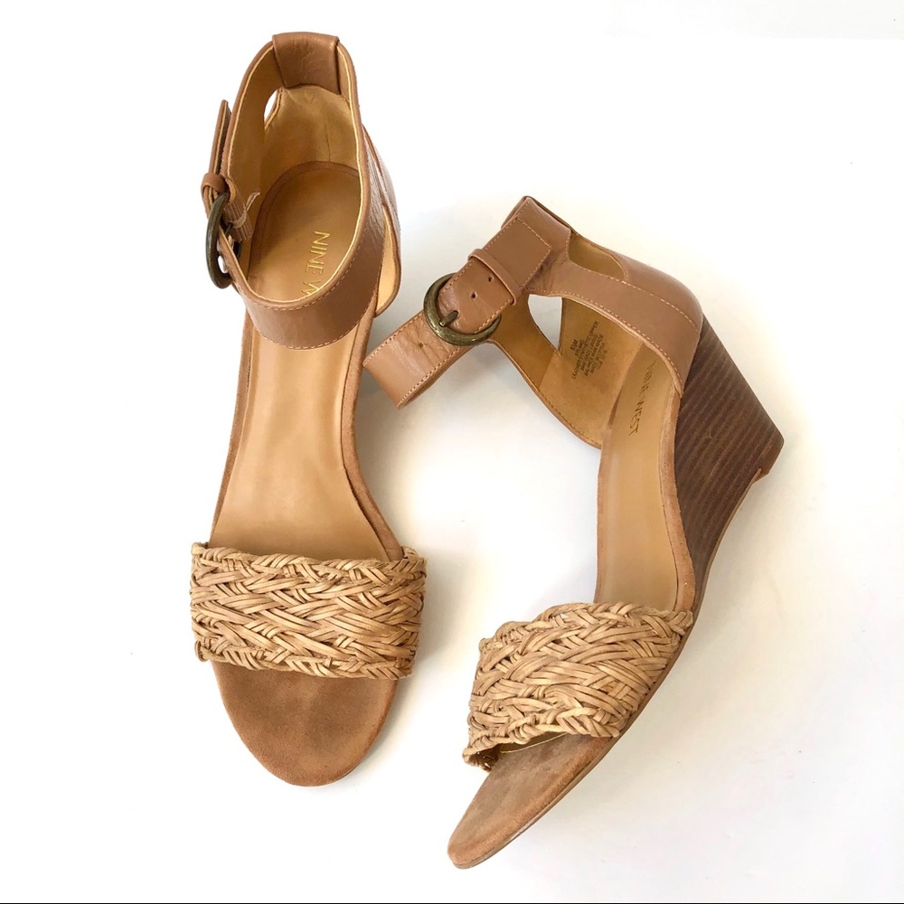 Nine West•Rylano Wedge Leather Sandal• 9.5